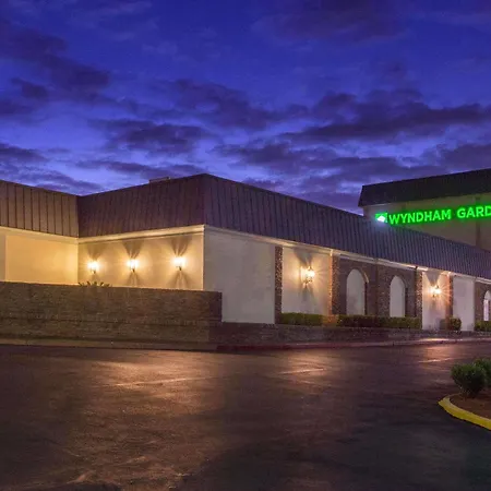 Wyndham Garden Lafayette Hotel
